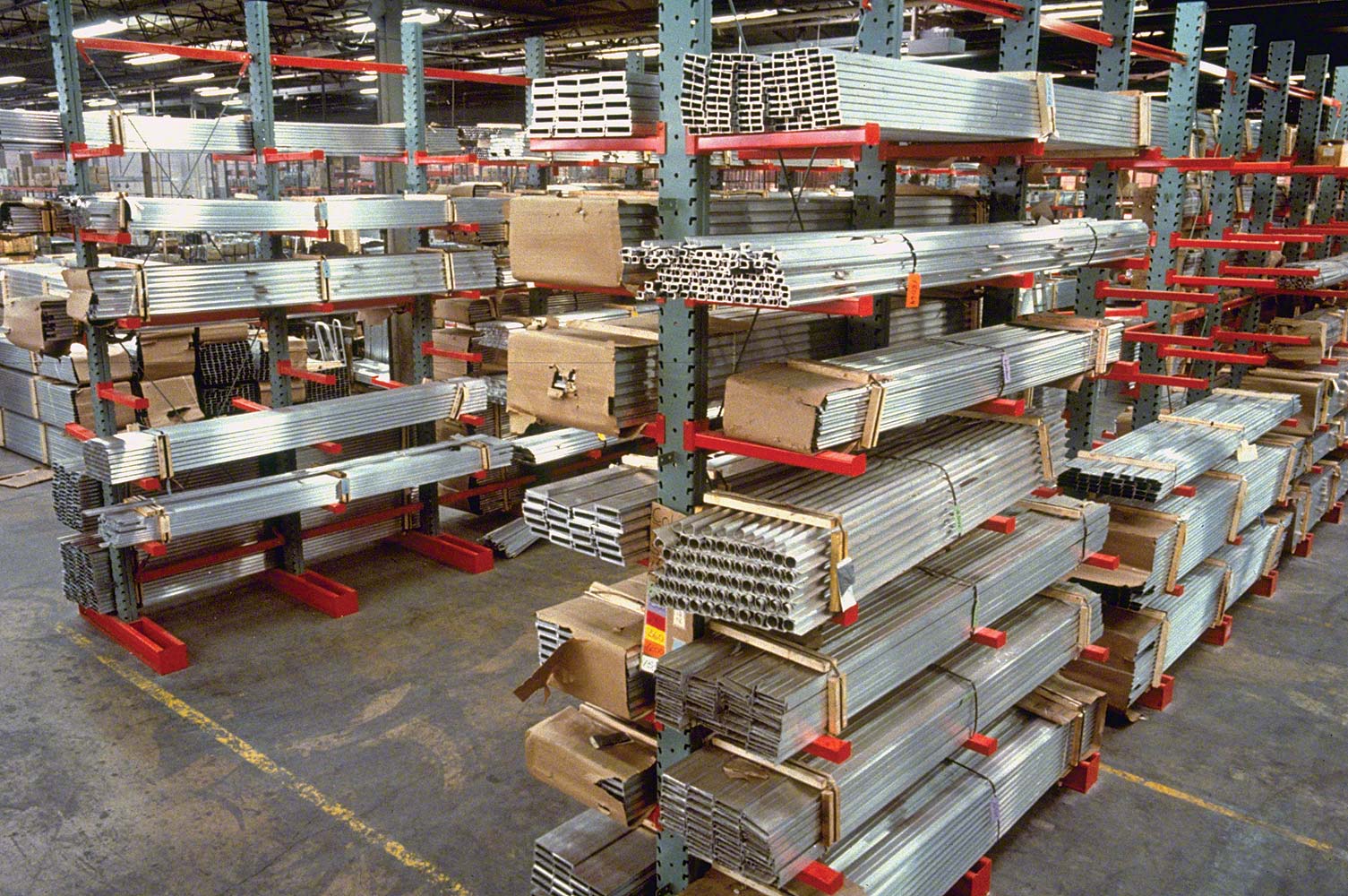 Preconfigured Interlake Cantilever Racking